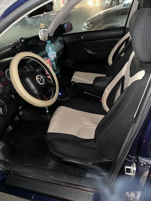 Se vinde Golf 4 anul 2000