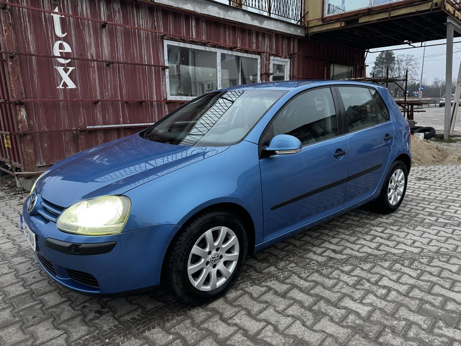 Golf 5  1.9 TDI 105 Cai