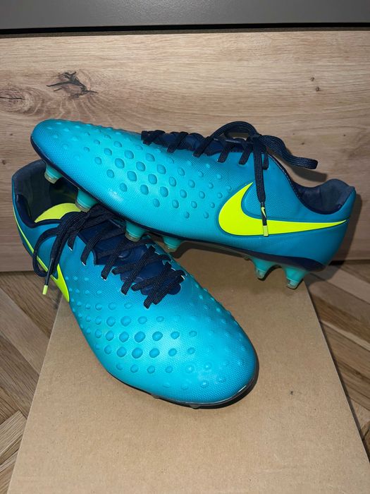 nike magista OPUS II ACC elite бутонки ,калеври ,футболни обувки номер 42,5