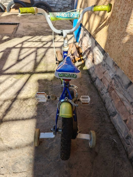 Детско колело с помощни колела