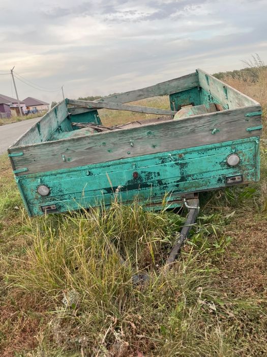 Продам прицеп с документы есть