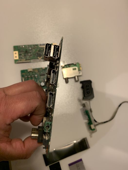 Piese televizor Sony KDL-43RF455 roate placile din televizor