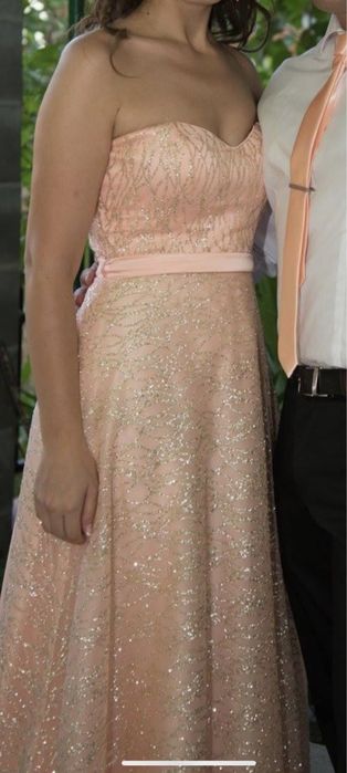 Продавам булчинска рокля + официална рокля