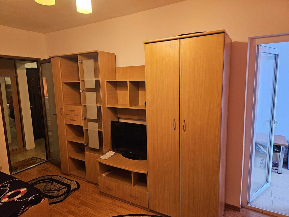 PROPRIETAR, Inchiriez garsoniera frumos mobilata