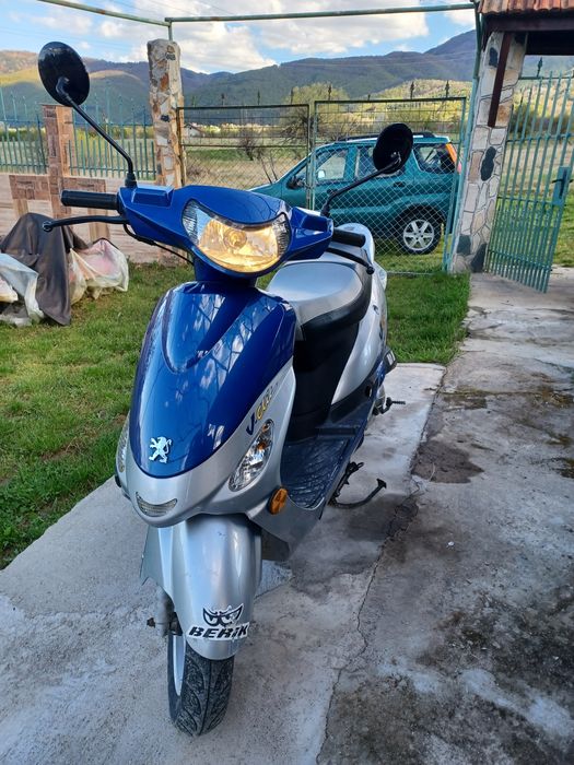 Скутер Peugeot 50 кубика