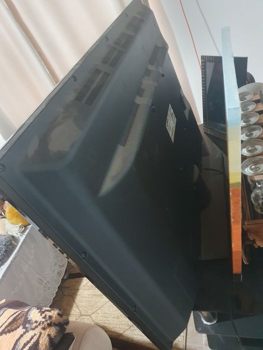 Телевизор Telefunken 43 инча. Топ.