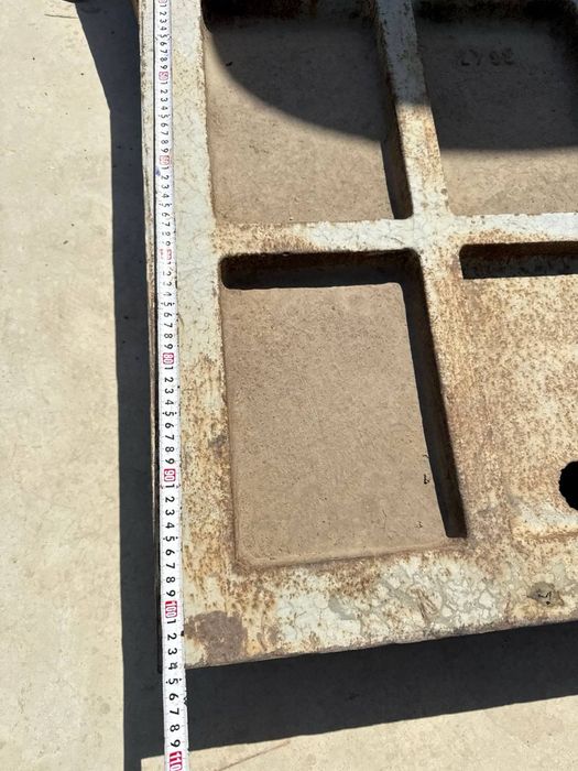 Плита (брон) щековой дробилки