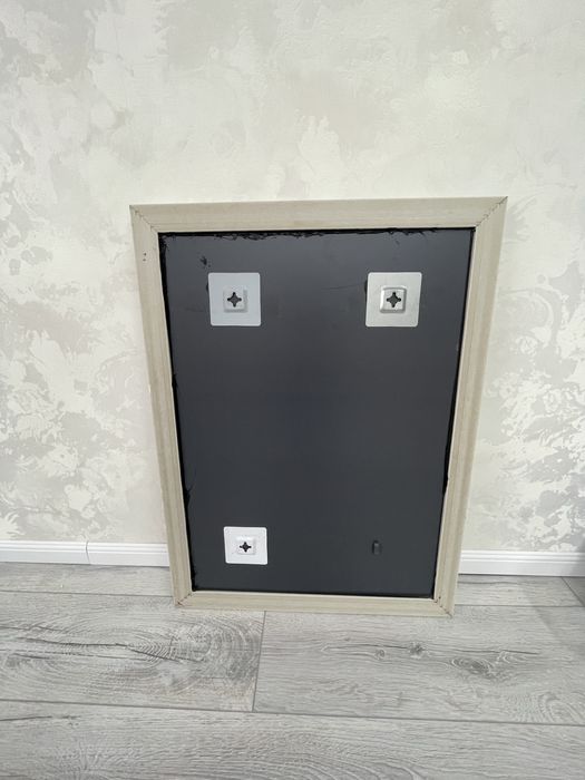 Зеркало подвесное