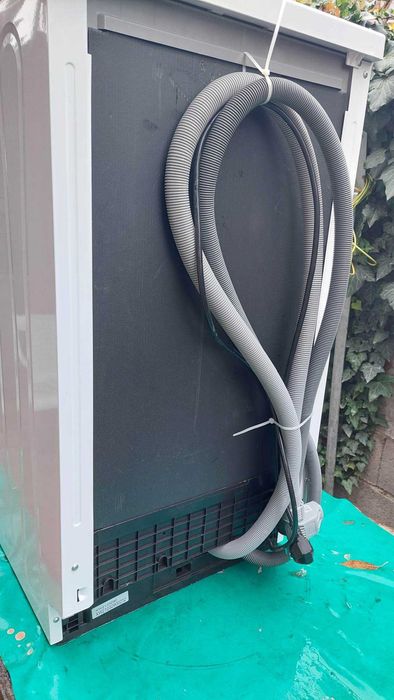 Продавам съдомиялна Gorenie GS52040W