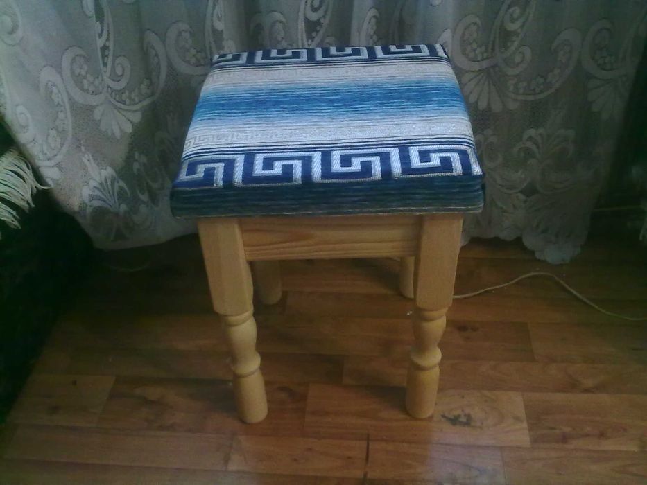 продам табуретки для кухни