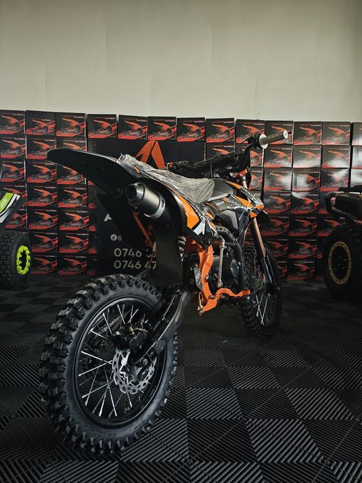 Moto cross bike motoretă 125cc 4t Hurricane Kxd ProGermany manual 4 trepte viteza  Nou cu garantie roti 17/14