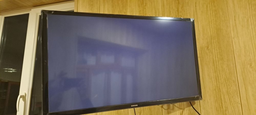 Телевизор SAMSUNG