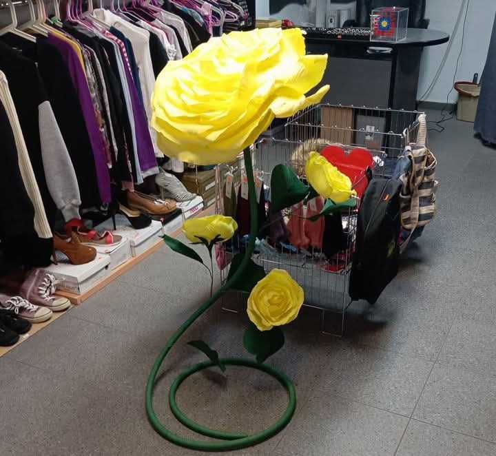 Ръчно изработена изкуствена роза