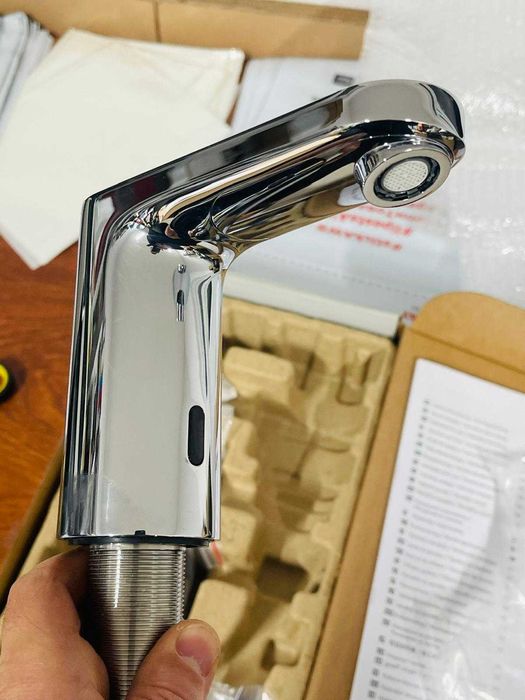 hansgrohe Vernis Blend 71503000 Baterie electronică pentru chiuvetă