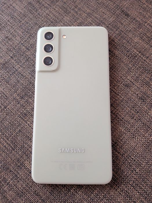 Samsung S21 FE/128 гб
