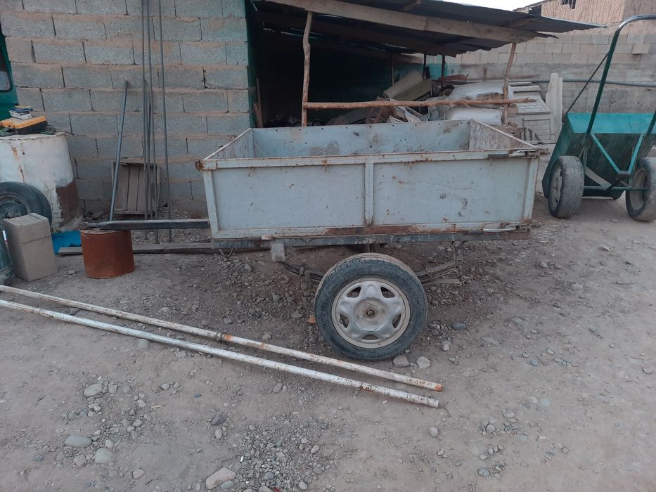 Прицеп сотилади.