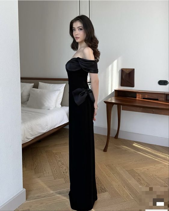 Шикарное платье от BERGAMO