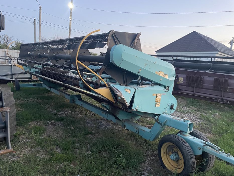 Продам комбайн Есиль-740