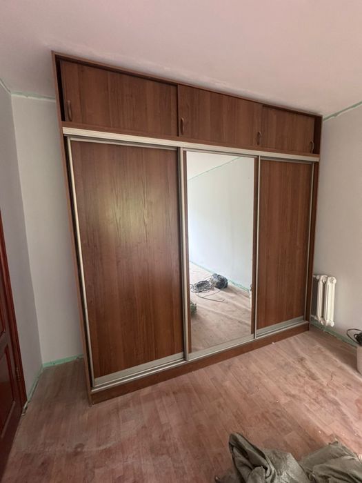 Продам шифонер купе