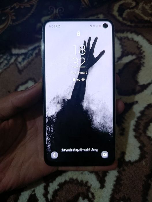 S10e 128 tali ideal qirilmagan 1mln(kelishamiz)