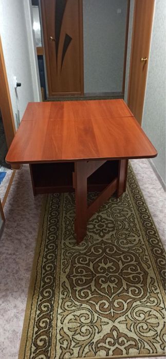Продам стол тумбу