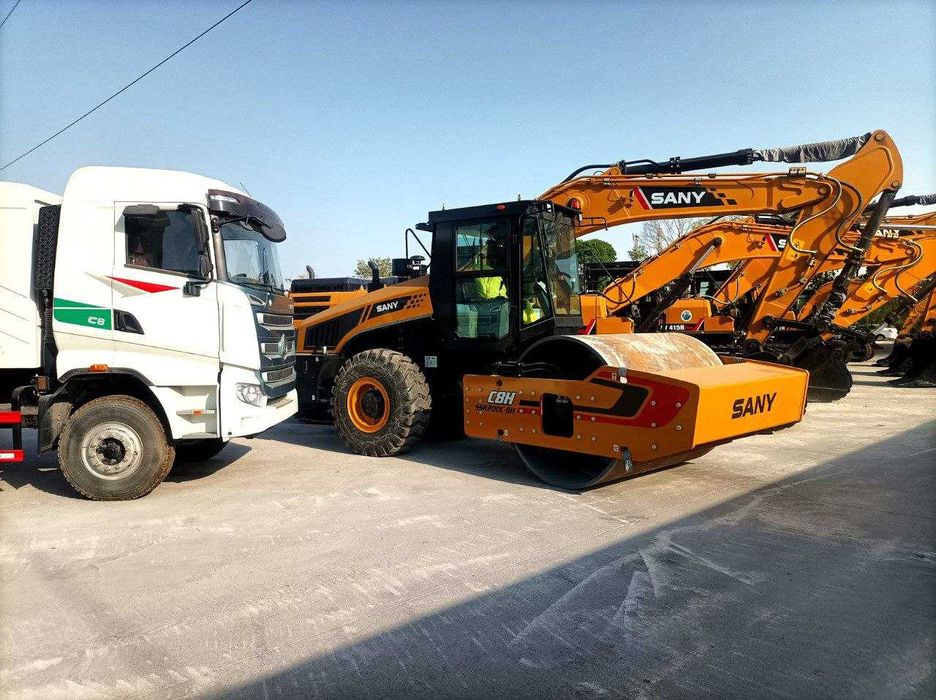 Одно Вальцовый  каток SANY SSR200AC-8H 20 Тн  в наличий (XCMG)