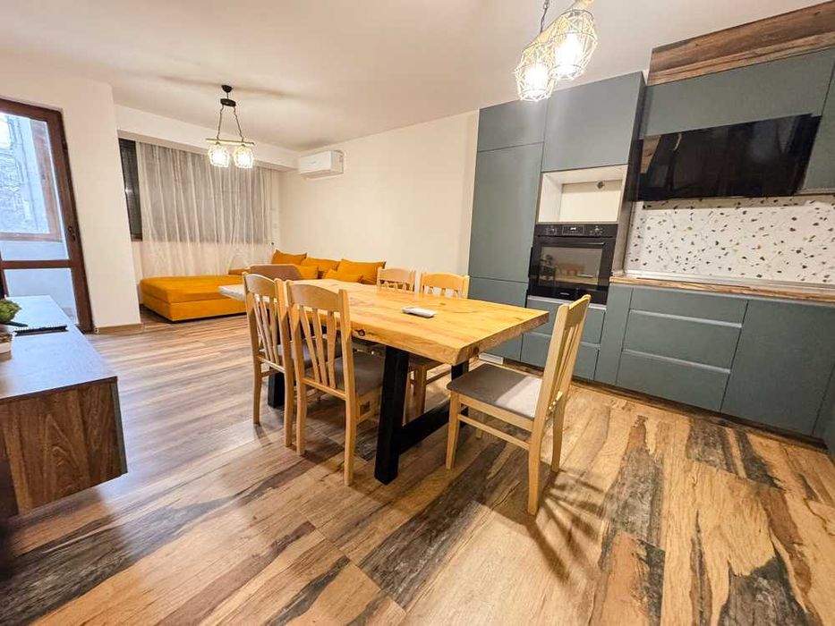 Продава се Многостаен апартамент в Русе, Център - 108 кв.м за 1110 €/кв.м - Снимка #1