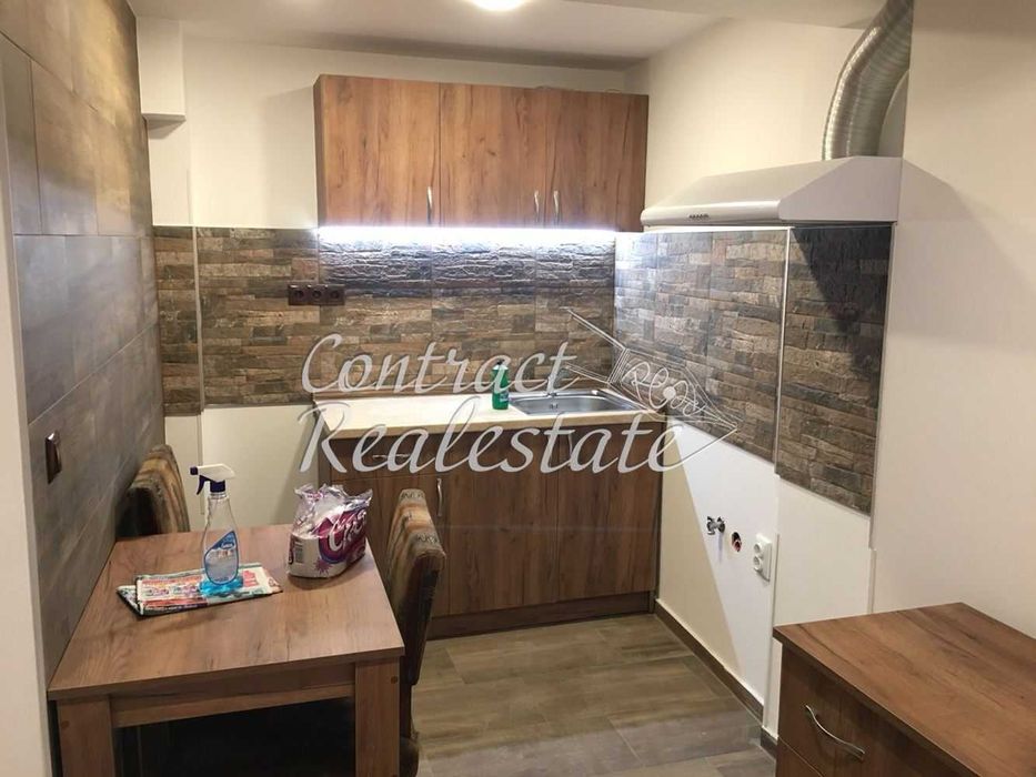 Дава се под наем Едностаен апартамент в Варна, ВИНС - 30 кв.м за 229.5 € - Снимка #2