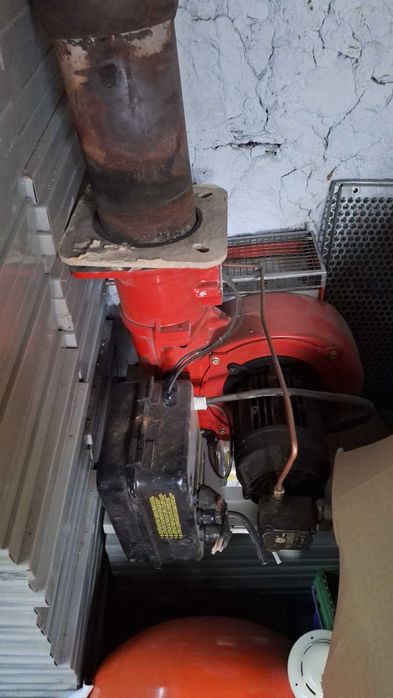 Продавам нафтова горелка