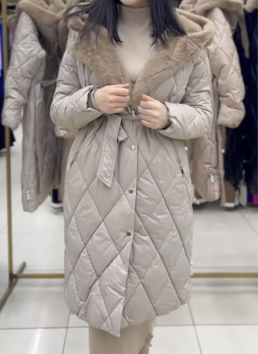 Женская куртка. Размер М. Новая