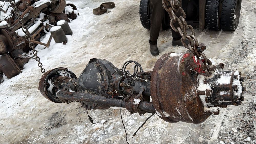 Мерседес  609 / 709 / 809 мосты с Европы