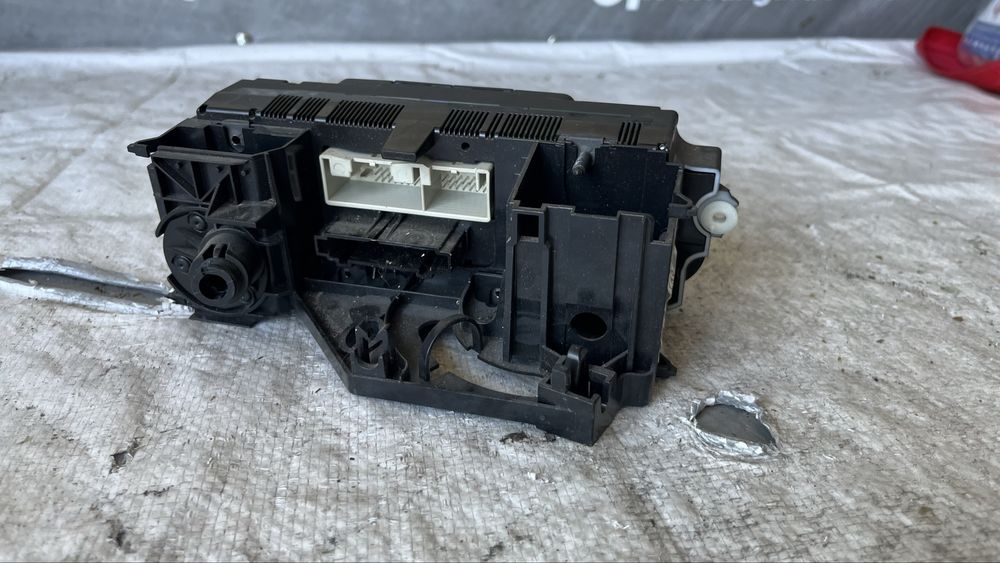 Панел климатик VW Golf 5