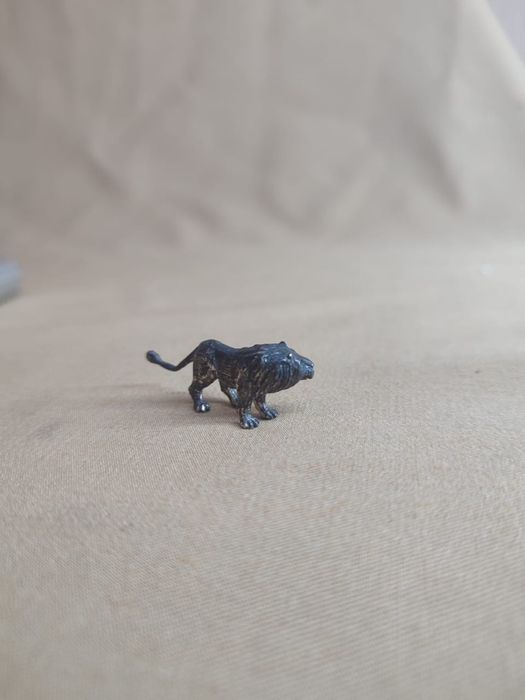 Серебро лев антиквариат