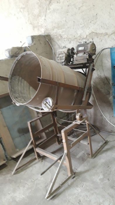 Granulyator aparati yaxshi holatda