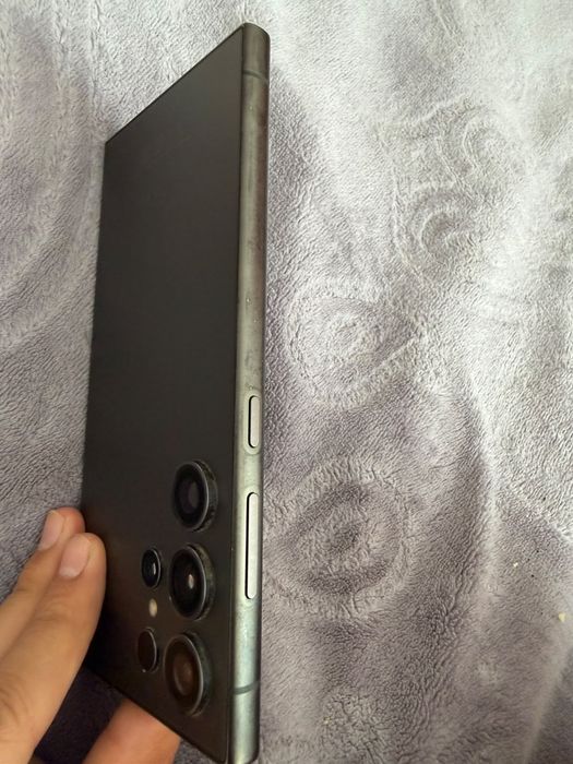 Samsung Galaxy S24 Ultra 256гб
