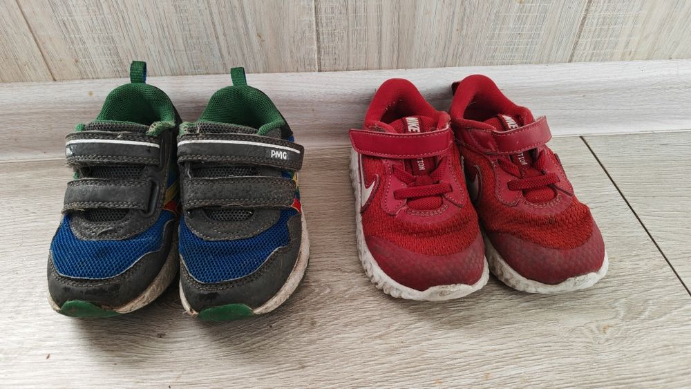 Кроссовки детские 23 и 24 размера