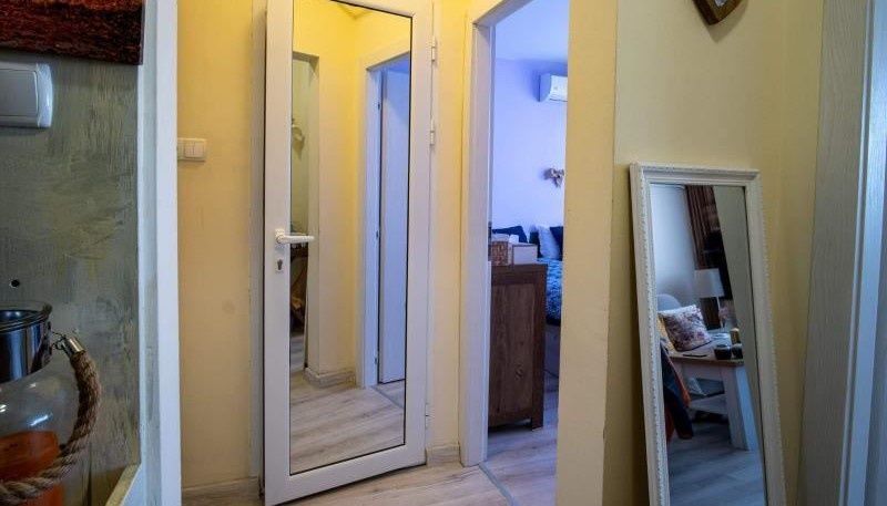 Дава се под наем Двустаен апартамент в София, Център - 76 кв.м за 448.8 € - Снимка #8