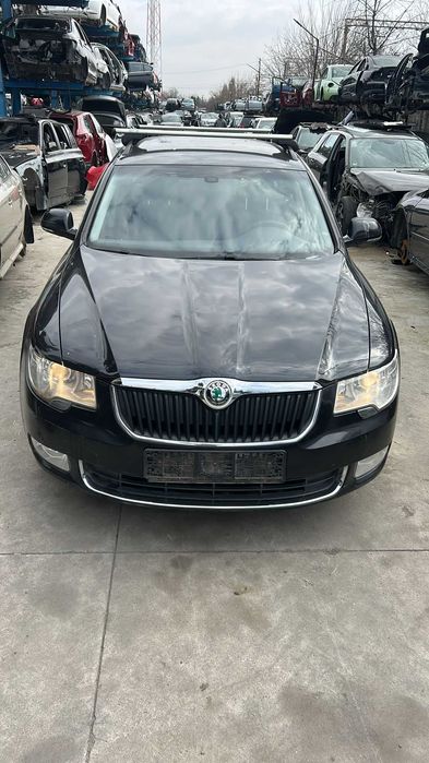 Dezmembrez Skoda Superb an 2011 2,0 tdi cod motor cffb euro 5