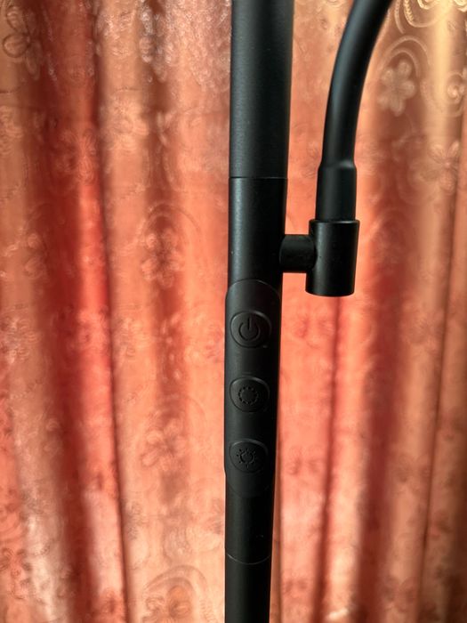 Lampadar led 42W cu lampa de citit, lumina caldă/rece