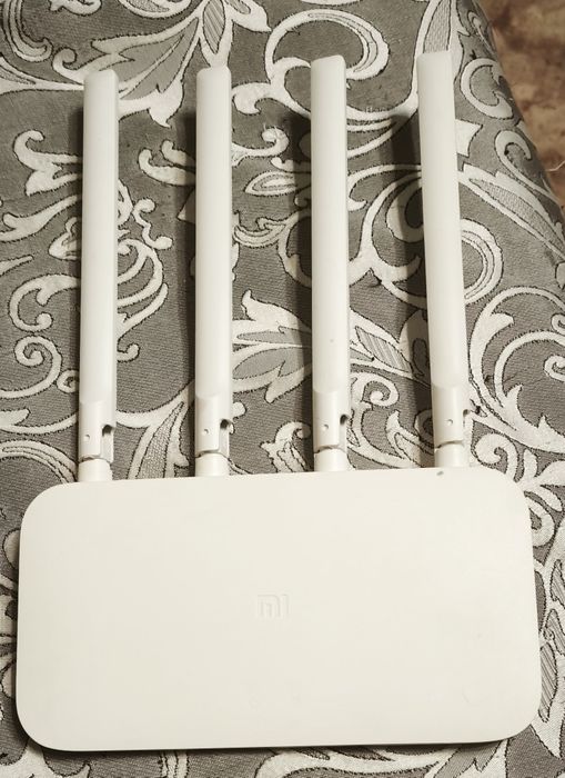 Продам роутер Xiaomi