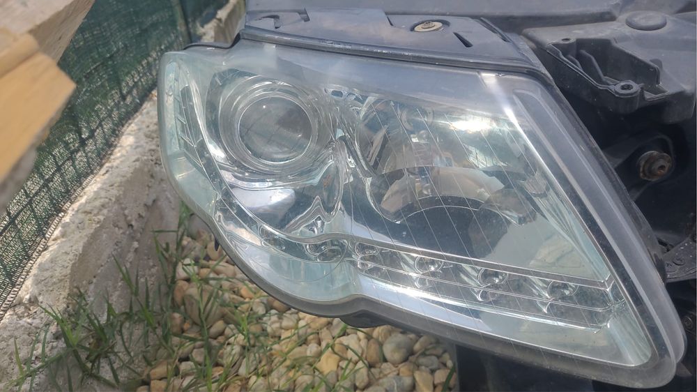 Faruri Volkswagen Passat B6 pozitie cu led