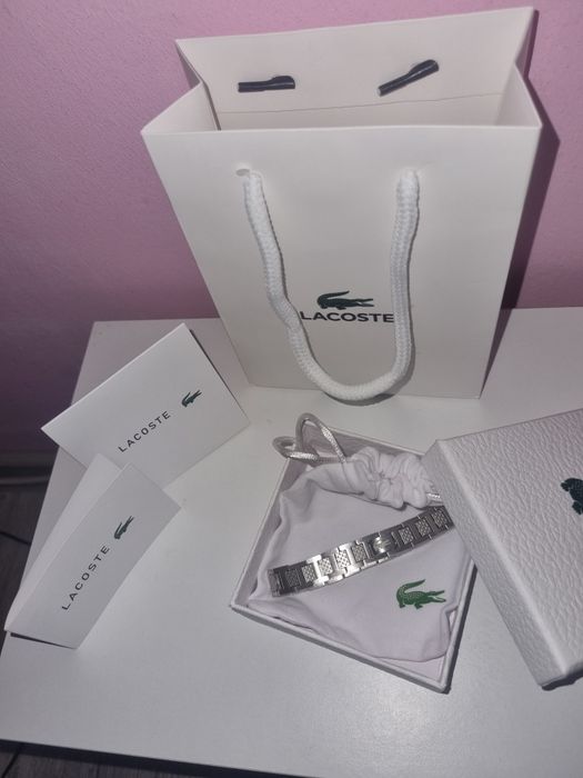 Brățară Lacoste.