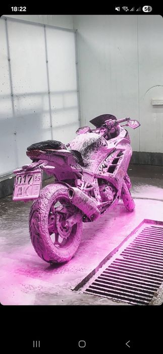 подаётся мотоцикл 200сс kawasaki