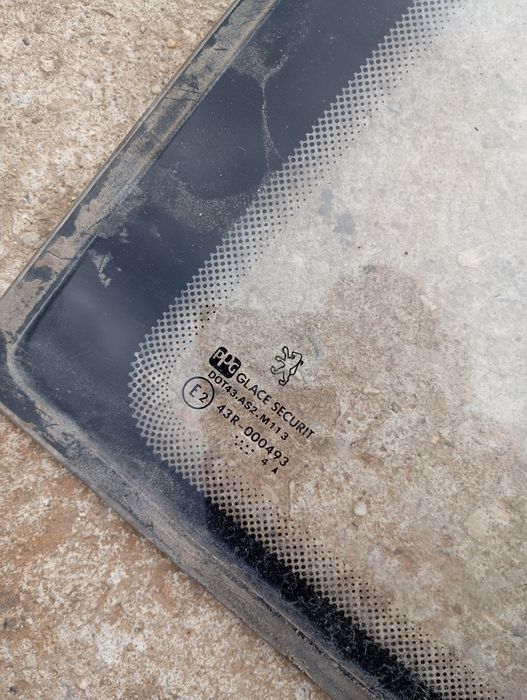 Прозорци купе Peugeot 106