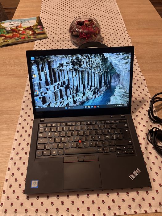 Lenovo Thinkpad t490 i5(gen8) 16gb ddr 4 , ssd.512 , touchscreen