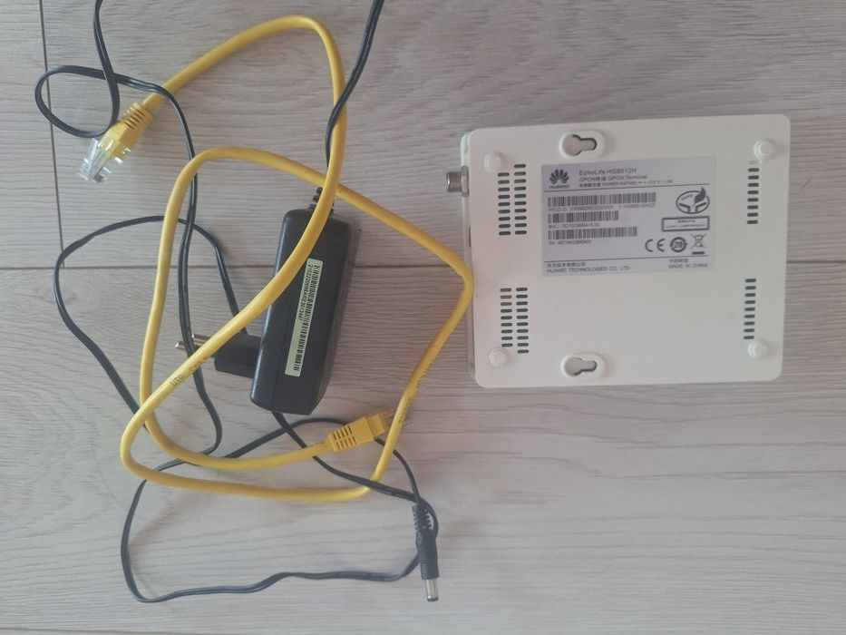 Routere wireless HUAWEI
