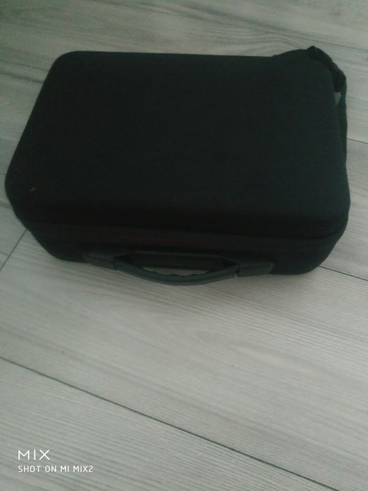 Vând drona Dji mavic pro