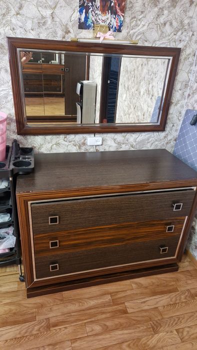 Продам Спальная гарнитура комплект