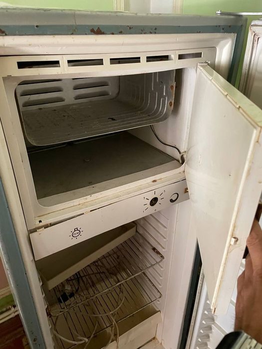 Холодильник рабочий