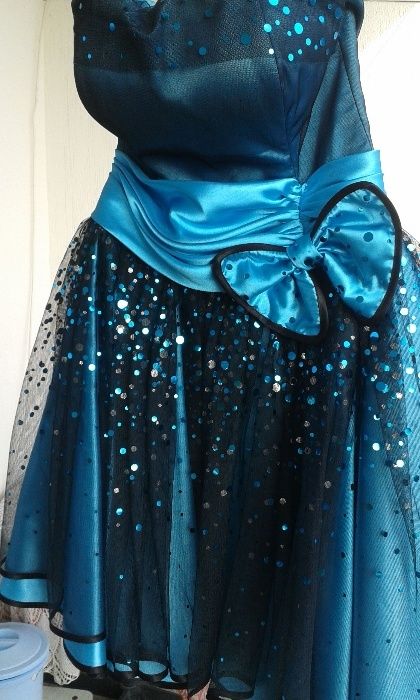 рокля за бал